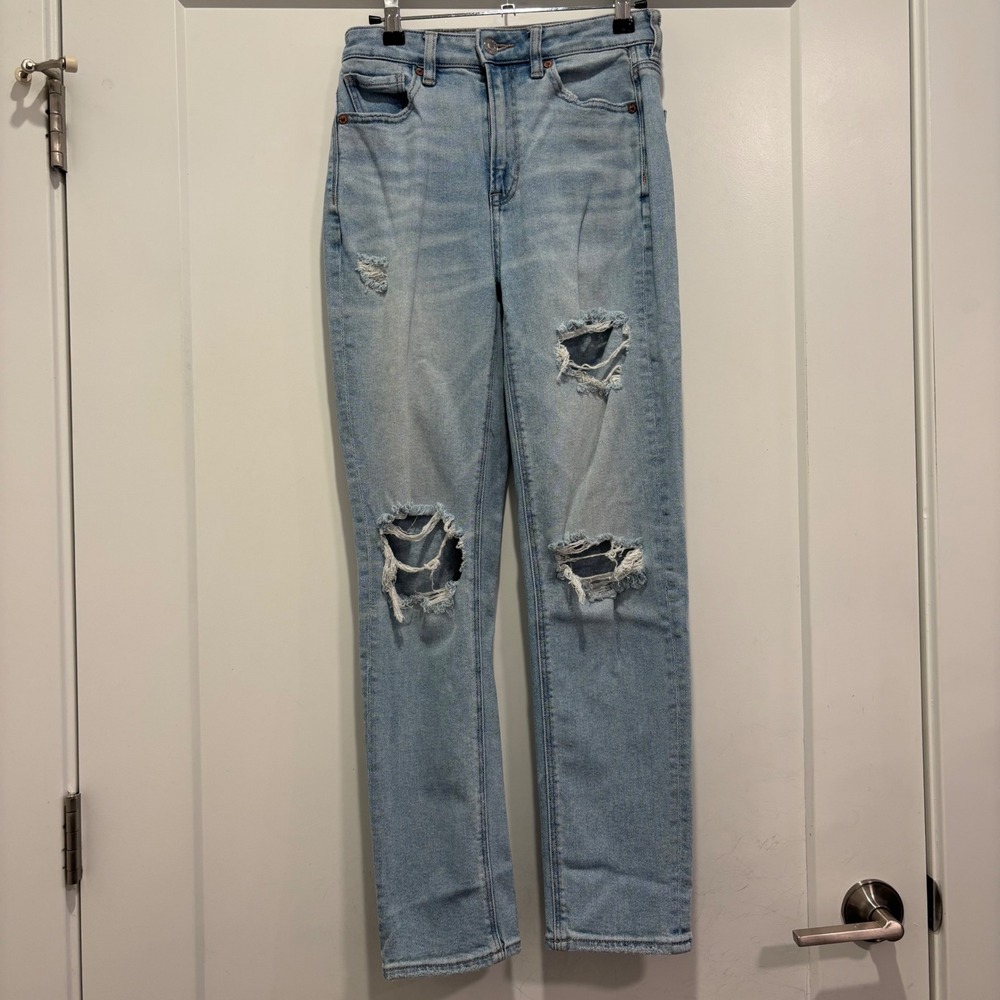 American Eagle Mom Straight Jeans Light Wash Distressed Ripped Denim Size 0 Reg